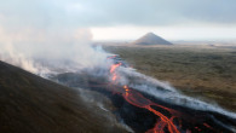 Este a treia oară în doi ani când lava iese din pământ în această zonă. Foto: Profimedia Images | Poza 3 din 26