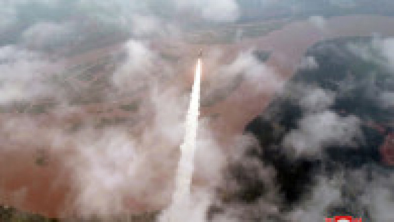 Coreea de Nord a anunţat joi că a testat cu succes noua sa rachetă balistică intercontinentală (ICBM) cu combustibil solid. FOTO: Profimedia Images | Poza 2 din 8