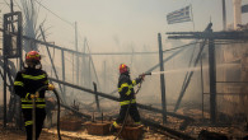Pompierii români în insula Rodos. Sursa foto: Profimedia Images | Poza 8 din 16