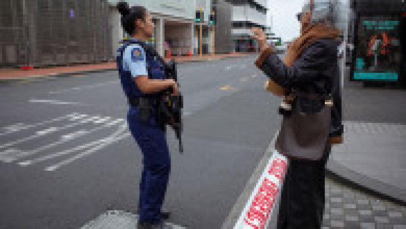 Cel puţin trei persoane au murit, inclusiv atacatorul, iar şase au fost rănite, după ce un bărbat a deschis focul în Auckland. Foto: Profimedia | Poza 1 din 6