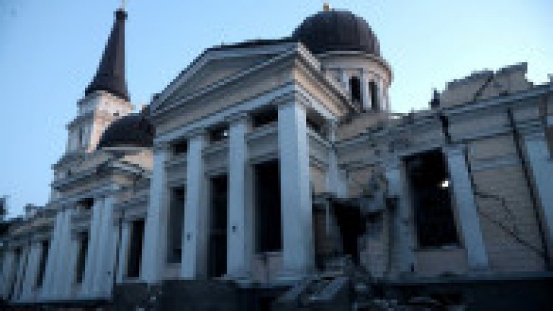 Cea mai mare biserică ortodoxă din oraş, Catedrala Spaso-Preobrajenski, sfinţită în 1809, a fost grav avariată în urma atacurilor. Videoclipuri pe reţelele sociale arată dărâmături în interiorul unei biserici în care s-a declanşat şi un incendiuFoto: Profimedia Images | Poza 5 din 9