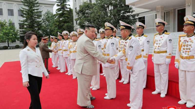 Kim Jong Un a făcut o vizita la comandamentul marinei militare din Coreea de Nord pe 28 august, când cea mai izolată țară din lume sărbătorește Ziua Marinei. Sursa foto: Profimedia Images