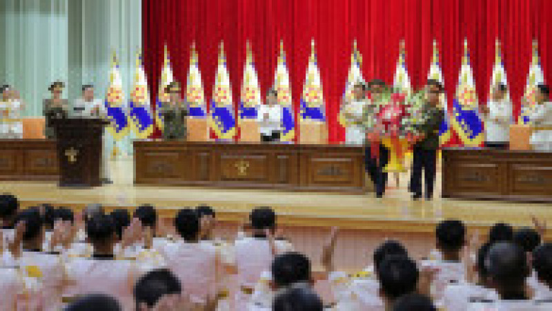 Kim Jong Un a făcut o vizita la comandamentul marinei militare din Coreea de Nord pe 28 august, când cea mai izolată țară din lume sărbătorește Ziua Marinei. Sursa foto: Profimedia Images | Poza 4 din 11