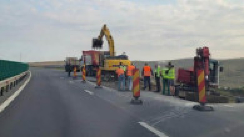 Restricții de circulație pe A10 după ce o porțiune de drum s-a surpat. Sursa foto: Cluj24.ro | Poza 1 din 3