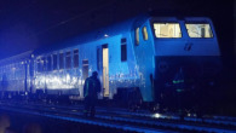 Cinci muncitori feroviari care efectuau lucrări de mentenanţă pe timp de noapte la periferia oraşului Torino, în nord-vestul Italiei, au fost loviţi mortal de un tren. FOTO: Profimedia Images | Poza 3 din 4