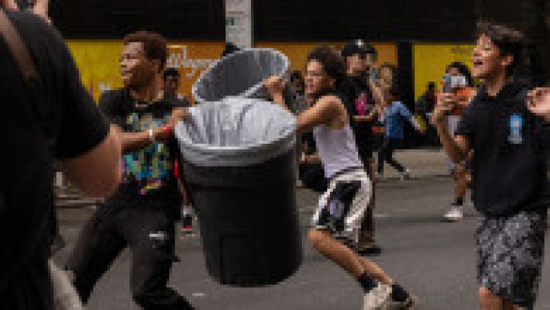 Kai Cenat a fost acuzat de incitare la revoltă și la adunare ilegală după ce mii de tineri au venit la o întâlnire cu acesta în Union Square, New York. Sursa foto: Profimedia Images | Poza 6 din 8