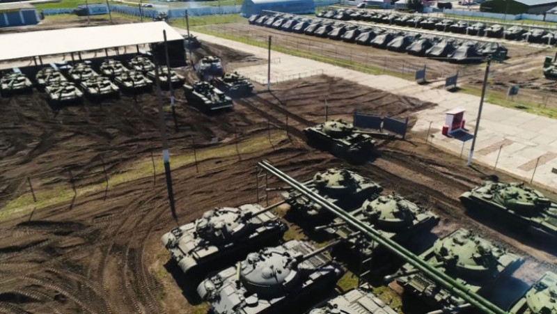 Aproape jumătate din tancurile depozitate la Vagjanovo nu mai aveau turele. Foto: Profimedia Images