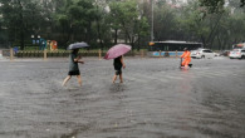Zeci morți în urma ploilor din Beijing. FOTO: Profimedia Images | Poza 5 din 8