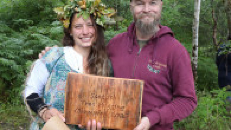 Martina Sanchez-Wilson, din Patagonia, a câștigat concursul de îmbrățișat copaci din Scoția
Sursa foto: Profimedia Images | Poza 6 din 6