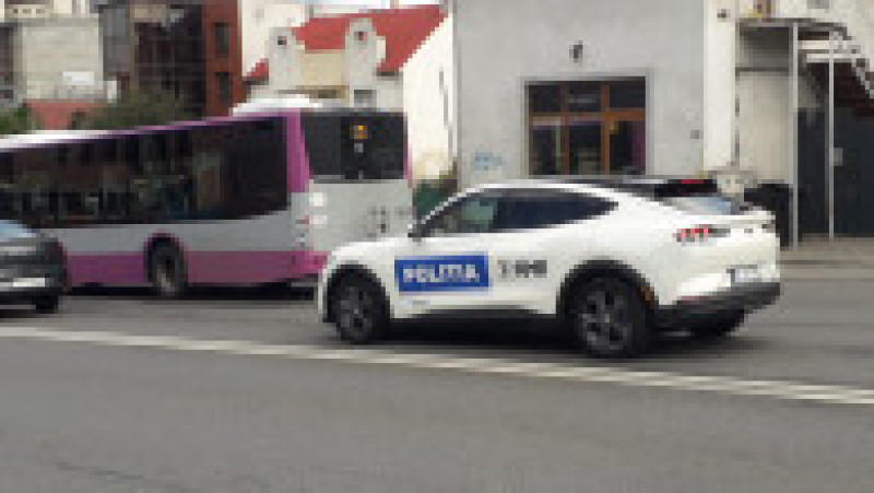 Autoturismele sunt primite în comodat, pentru UNTOLD. Sursa foto: Facebook/ Mihai Bacalu | Poza 3 din 3