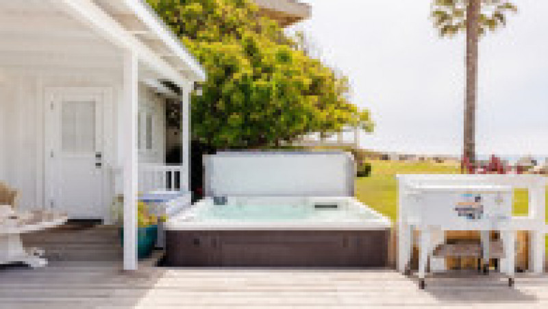 Mila Kunis și Ashton Kutcher și-au pus casa de pe plajă pe Airbnb și invită turiștii să stea gratis acolo. FOTO: Profimedia Images | Poza 2 din 16
