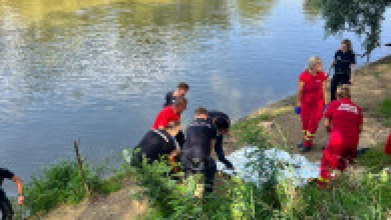 O adolescentă de 16 ani a fost salvată din apa râului Someș. Sursa foto: PresaSM | Poza 3 din 11