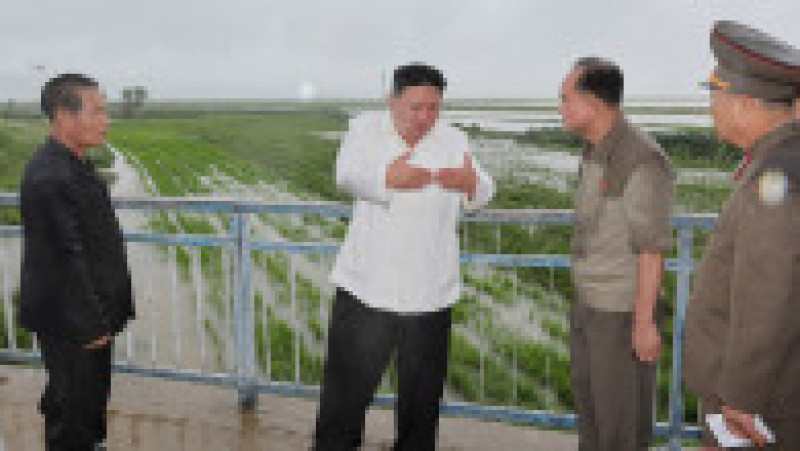 Kim Jong Un a vizitat fabrici-cheie vineri și sâmbătă. FOTO: Profimedia Images | Poza 2 din 7