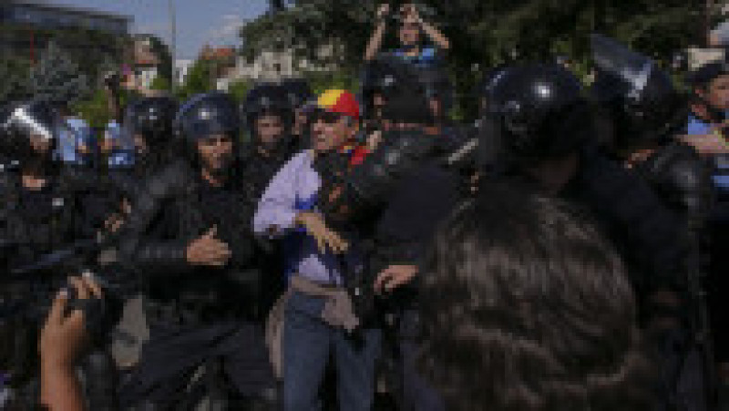 Protestele din 10 august 2018 în imagini. Sursa foto: Octav Ganea / INQUAM Photos | Poza 10 din 35