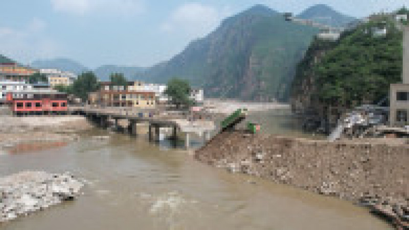 Bilanţul inundaţiilor din provincia Hebei, în nordul Chinei, s-a agravat la cel puţin 29 de morţi. FOTO: Profimedia Images | Poza 4 din 5