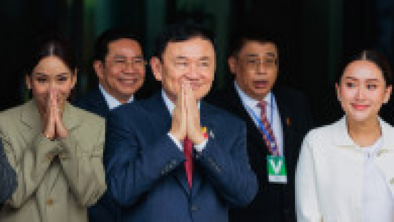 Fostul premier Thaksin Shinawatra s-a întors în Thailanda după 15 ani de exil. Foto: Profimedia | Poza 1 din 9