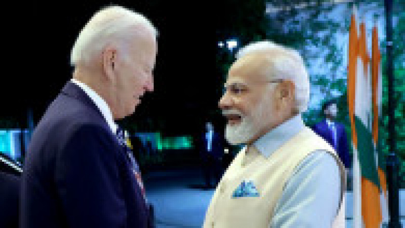 Întrevederea celor doi lideri în capitala indiană a fost o continuare a dialogului lor desfăşurat cu ocazia fastuoasei vizite de stat efectuate în SUA în iunie de Narendra Modi. Acesta din urmă s-a declarat, într-un comunicat comun emis vineri, "nerăbdător" să-l primească din nou pe preşedintele american anul viitor la o reuniune a Dialogului de Securitate Cvadrilateral FOTO: Profimedia Images | Poza 4 din 9
