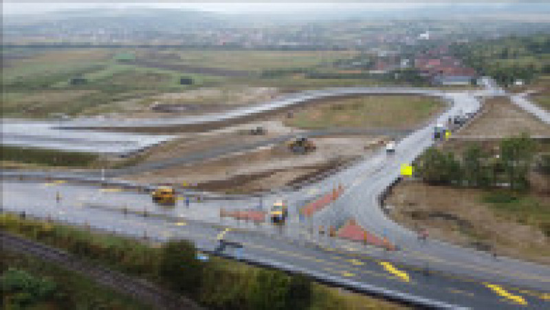 Traficul pe lotul Nuşfalău - Suplacu de Barcău, pe Autostrada Transilvaniei, s-ar putea deschide în 22 septembrie. FOTO: Facebook Asociația Pro Infrastructură | Poza 2 din 8