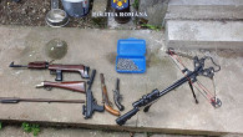 Armele au fost confiscate din locuințele unui cetățean olandez. Sursa foto: Poliția de Frontieră | Poza 1 din 3