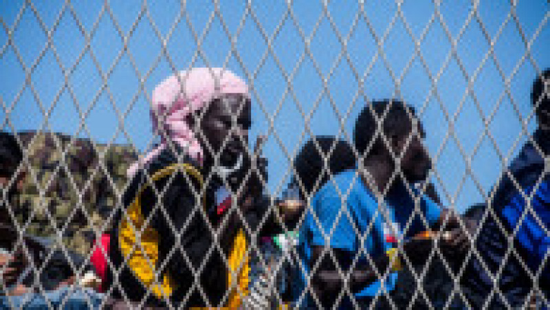 Haos în Lampedusa, asaltată de migranți. FOTO: Profimedia Images | Poza 6 din 20