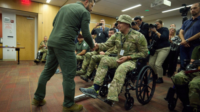 Zelenski a ajuns la New York și a vizitat într-un spital soldații răniți. FOTO: Profimedia Images