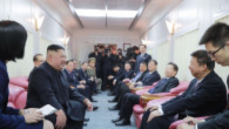 Kim Jong Un merge cu un tren luxos, puternic blindat și extrem de lent. Foto: Profimedia | Poza 8 din 9
