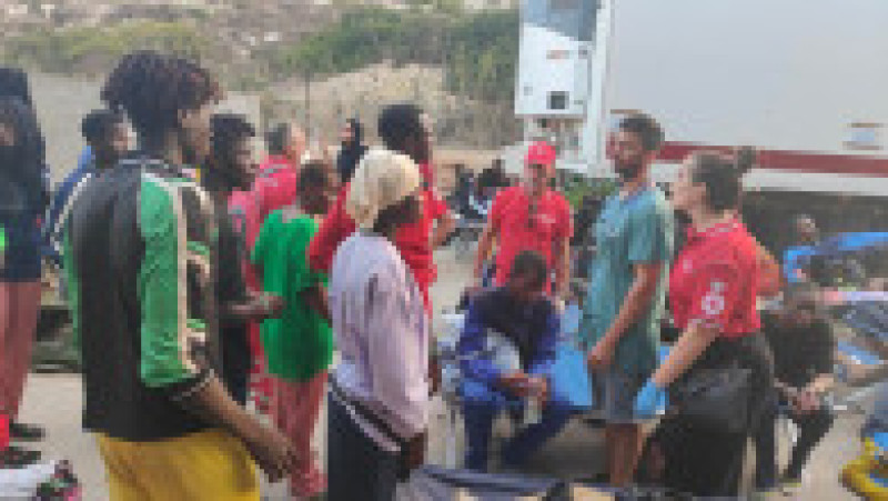 Debarcarea a circa 6.000 de migranţi pe insula italiană Lampedusa a provocat miercuri scene de haos. FOTO: Profimedia Images | Poza 2 din 5