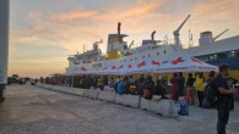 Debarcarea a circa 6.000 de migranţi pe insula italiană Lampedusa a provocat miercuri scene de haos. FOTO: Profimedia Images | Poza 5 din 5