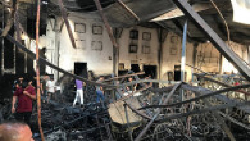 Tragedie la o nuntă din Irak. 100 de morți și 150 de răniți după un incendiu, sala a luat foc din cauza artificiilor folosite. FOTO: Profimedia Images | Poza 7 din 12