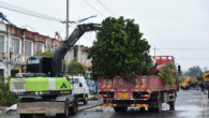 Cinci oameni au murit, iar alți patru au fost răniţi grav, după ce o tornadă a lovit estul Chinei. FOTO: Profimedia Images | Poza 3 din 6