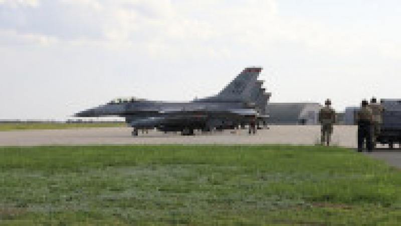 Avioane de luptă F-16 ale SUA au ajuns în România. Foto: MApN și Forțele Aeriene Române | Poza 6 din 11