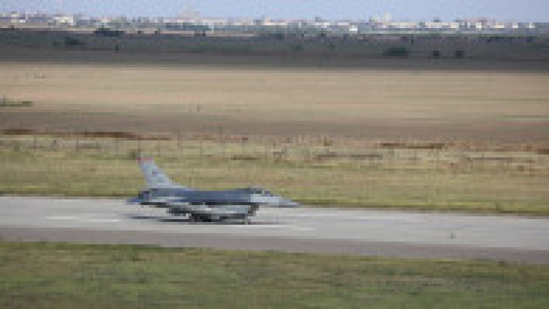 Avioane de luptă F-16 ale SUA au ajuns în România. Foto: MApN și Forțele Aeriene Române | Poza 5 din 11
