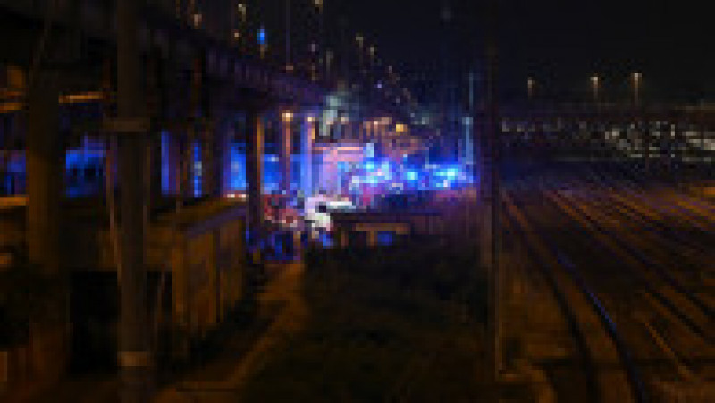 Accidentul s-a produs ieri seară, în nordul Italiei. Autocarul era plin de turiști, printre care ucraineni, germani și francezi. Înălțimea podului era de 15 metri. Sursa foto: Profimedia Images | Poza 7 din 25