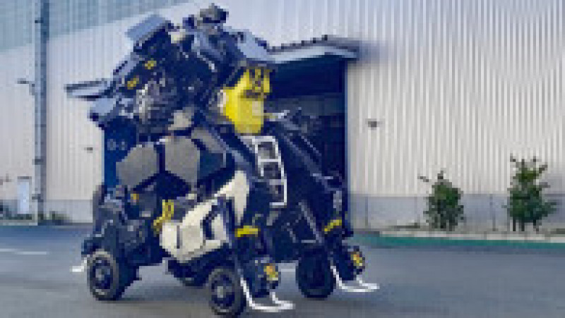 Start-up-ul japonez Tsubame Industries a dezvoltat un robot cu patru roți, înalt de 4,5 metri, care seamănă cu roboții din serialele de animație japoneză (anime-uri) și cu creațiile Science Fiction. Foto: Profimedia | Poza 7 din 9
