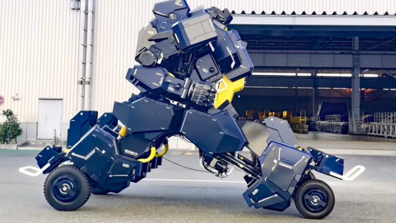 Start-up-ul japonez Tsubame Industries a dezvoltat un robot cu patru roți, înalt de 4,5 metri, care seamănă cu roboții din serialele de animație japoneză (anime-uri) și cu creațiile Science Fiction. Foto: Profimedia
