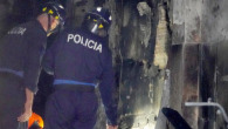 Patru minori au murit într-un incendiu izbucnit într-un imobil din Vigo, în nord-vestul Spaniei. FOTO: Profimedia Images | Poza 3 din 5