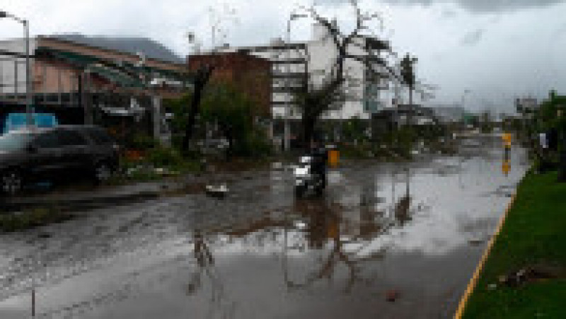 Faimoasa stațiune Acapulco de pe litoralul mexican a fost devastată de un uragan de categorie maximă, 5. FOTO: Profimedia Images | Poza 13 din 16