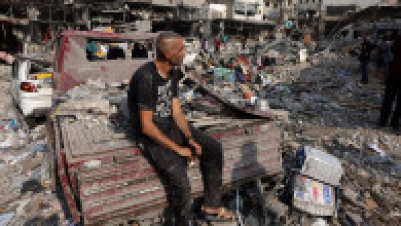 Sute de clădiri au fost făcute una cu pământul noaptea trecută în Fâșia Gaza, în cele mai intense atacuri de până acum. FOTO: Profimedia Images | Poza 3 din 14