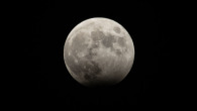 Eclipsă parțială de Lună. Foto: Profimedia | Poza 3 din 14