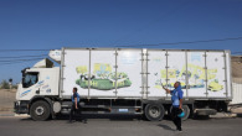 Primele camioane cu ajutoare umanitare intră în Gaza. Sursa foto: Profimedia Images | Poza 13 din 14