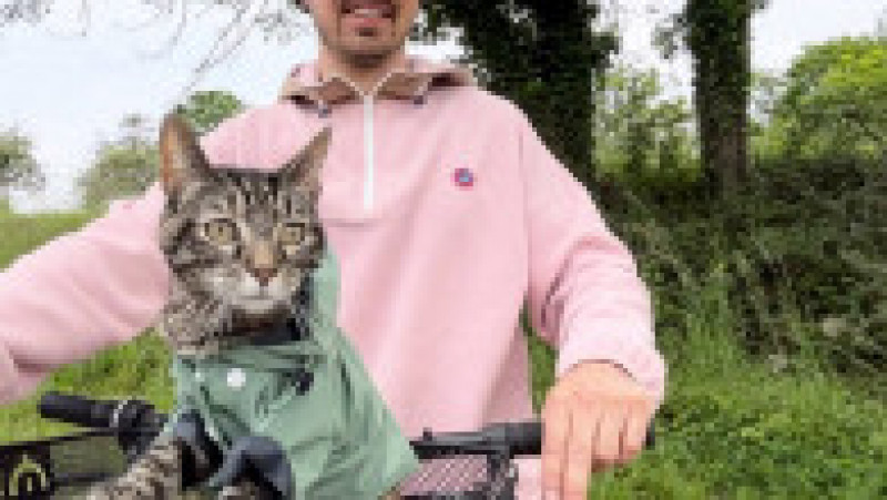 Un francez pasionat de ciclism și sporturi extreme și-a găsit un companion neobișnuit pentru aventurile lui - o pisică FOTO: Profimedia Images | Poza 26 din 48