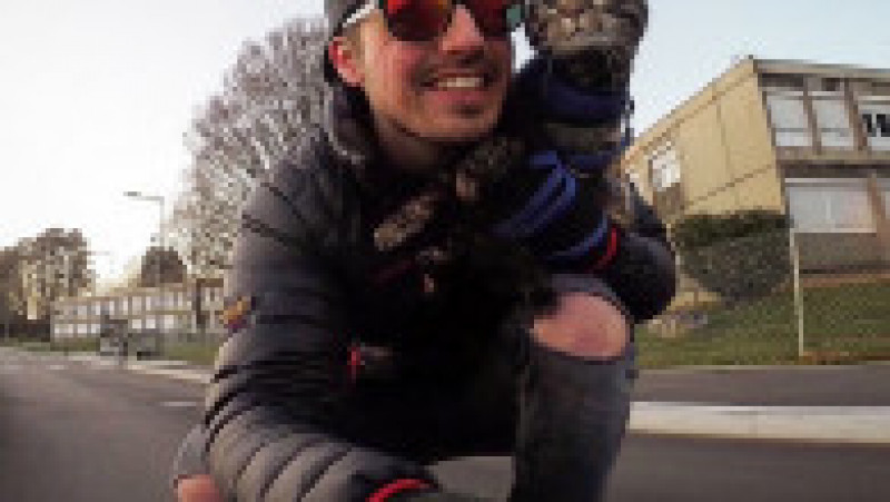 Un francez pasionat de ciclism și sporturi extreme și-a găsit un companion neobișnuit pentru aventurile lui - o pisică FOTO: Profimedia Images | Poza 39 din 48