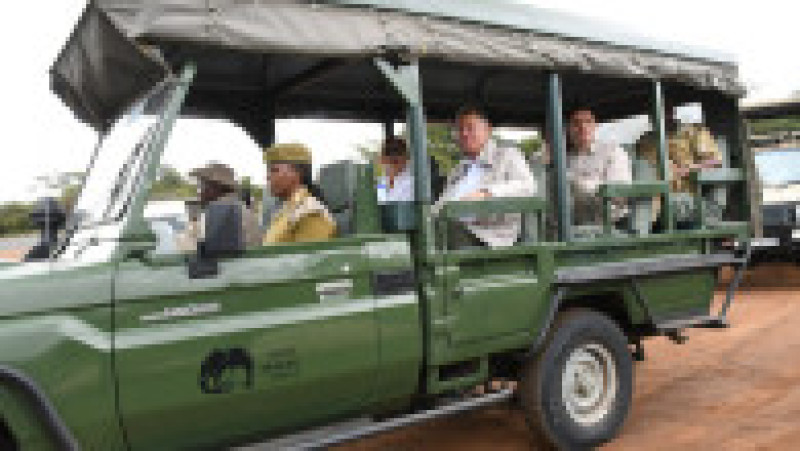 Klaus și Carmen Iohannis, în safari, în Kenya. Foto: Twitter/Kenya Wildlife Service | Poza 1 din 10