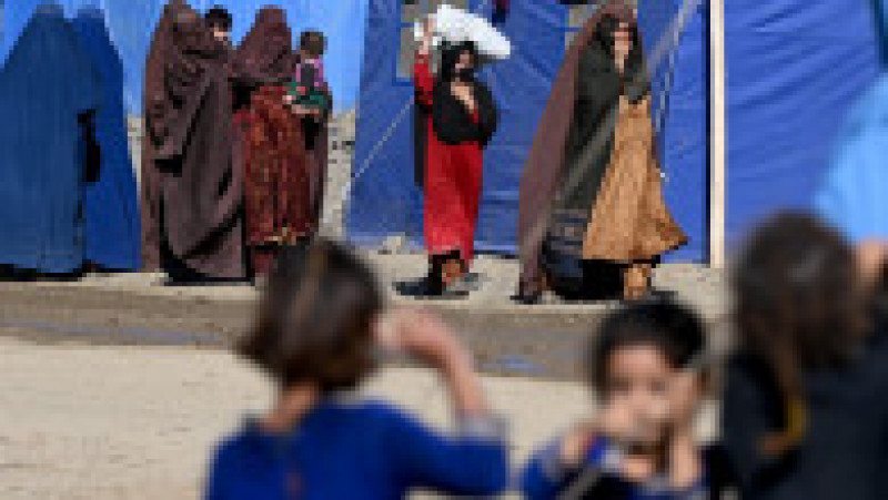 Sute de mii de afgani sunt expulzați din Pakistan înapoi în țara de origine. Foto: Profimedia Images | Poza 2 din 16
