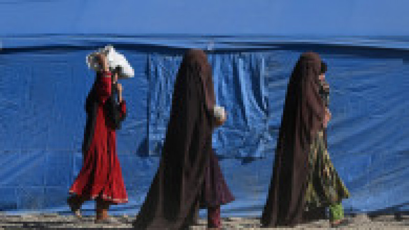 Sute de mii de afgani sunt expulzați din Pakistan înapoi în țara de origine. Foto: Profimedia Images | Poza 12 din 16