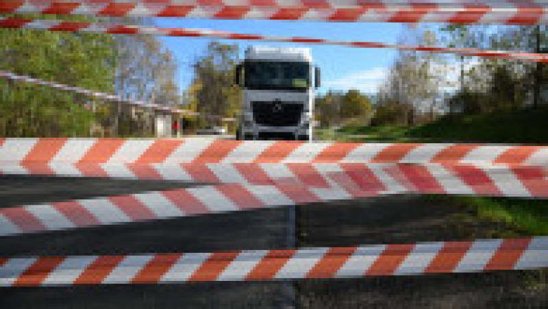 Imaginile blocadei de 10 zile la granița cu Polonia. Mii de camioane ucrainene stau pe loc, șoferii nu mai au mâncare sau combustibil. FOTO: Profimedia Images | Poza 9 din 13