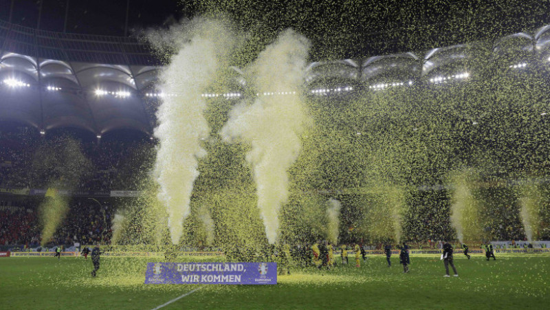 Calificarea României la EURO 2024, sărbătorită după meciul cu Elveția, de pe Arena Națională. Foto: Inquam Photos / Octav Ganea
