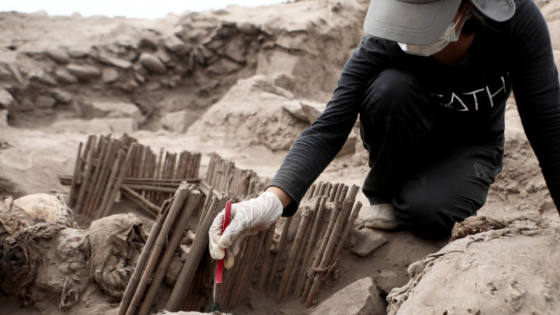 Cercetătorii cred că trupurile mumificate provin din cultura Ychsma, care s-a dezvoltat pe coasta centrală din Peru, înainte de ascensiunea Imperiului Inca. Foto: Profimedia