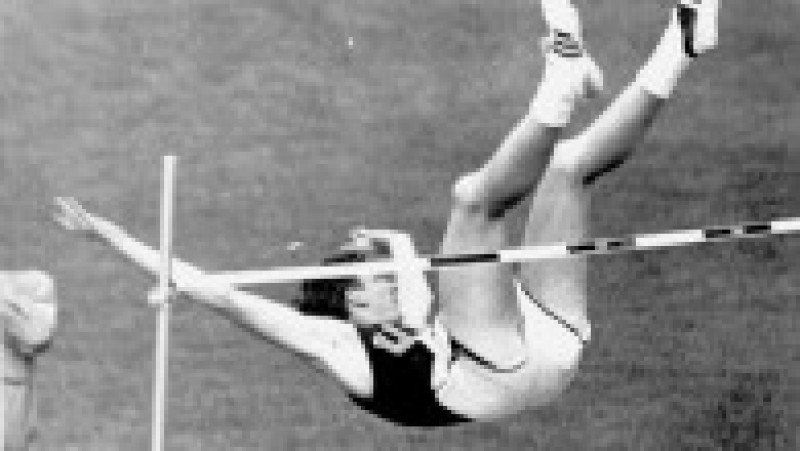 Fostul atlet american Dick Fosbury, campion olimpic în 1968, care a revoluţionat săritura în înălţime cu o tehnică devenită exemplu şi care acum îi poartă numele, a murit la vârsta de 76 de ani. Sursa foto: Profimedia Images | Poza 14 din 32