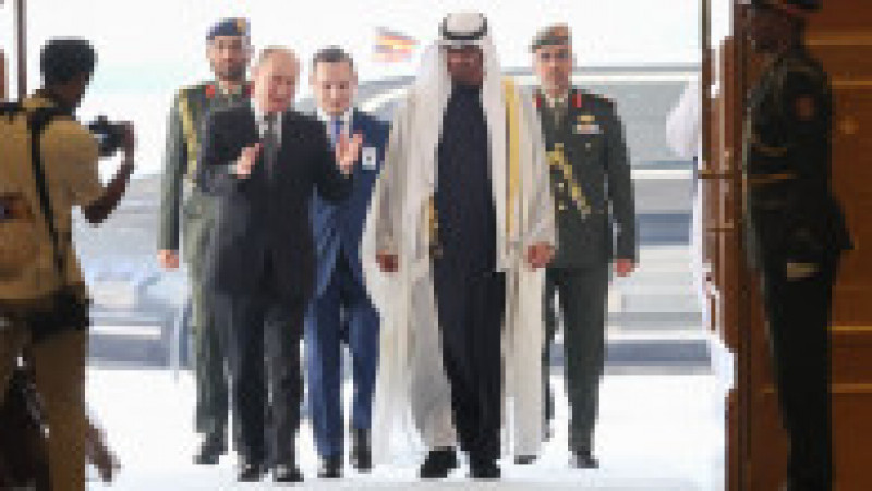 Putin s-a întâlnit cu președintele Emiratelor Arabe Unite la Abu Dhabi. Foto: Profimedia | Poza 4 din 6